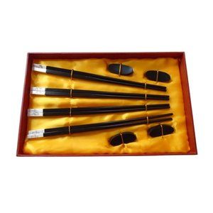 Wood Chopstick Set of 4 with rests in presentation box 3384